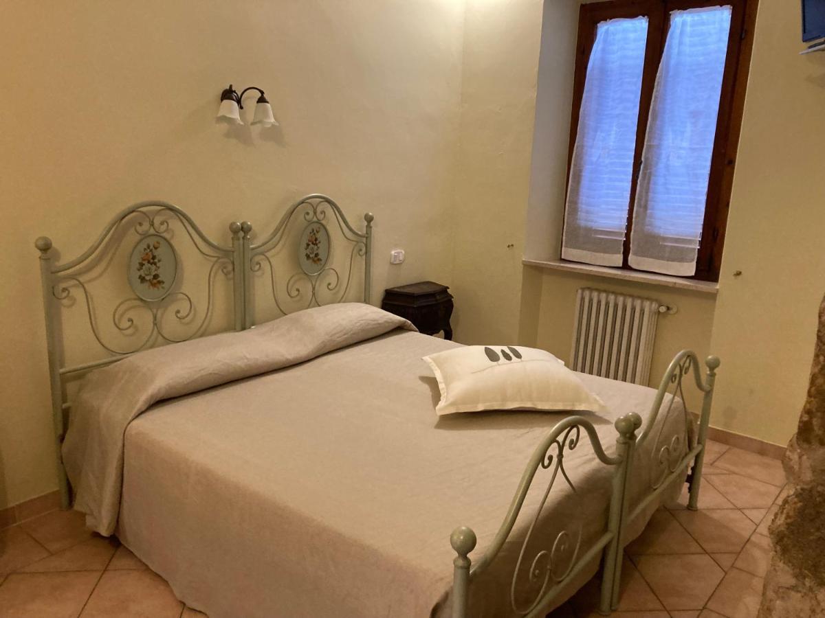 Affittacamere La Torre Di Montalcino Eksteriør billede
